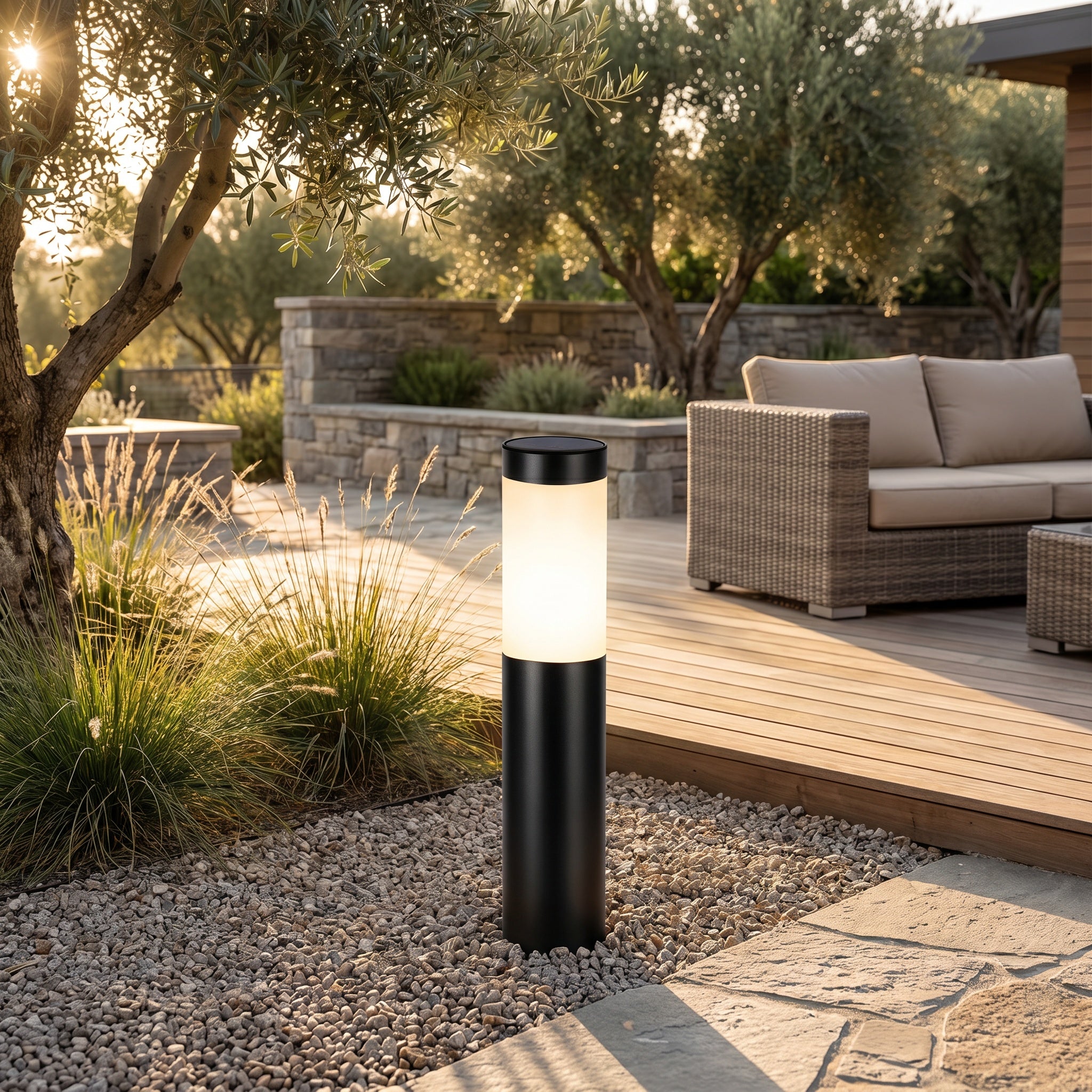 Lampadaire extérieur solaire à piquet noir