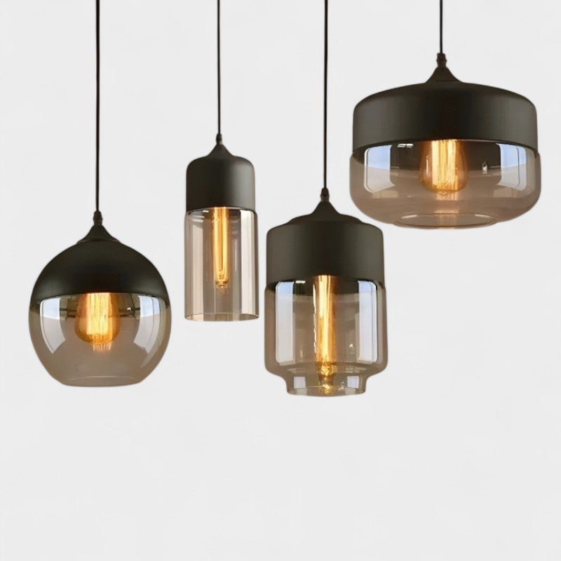 Suspension nordique noire en avec abat-jour