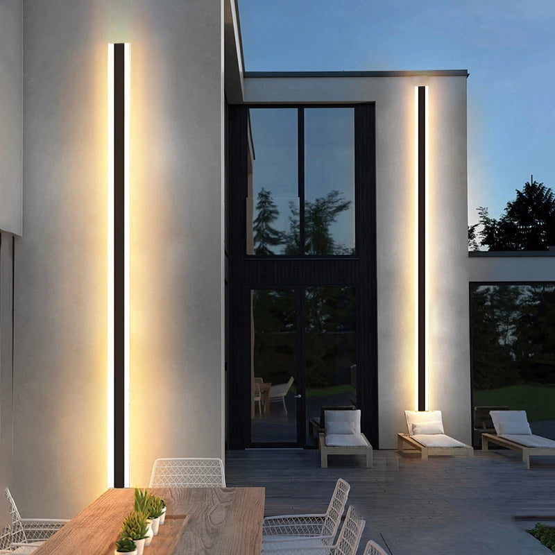 Applique murale LED extérieure design vertical moderne