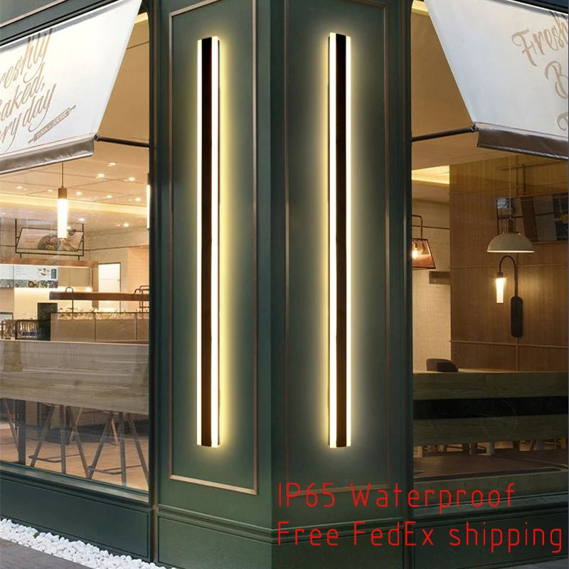 Applique murale LED extérieure design vertical moderne