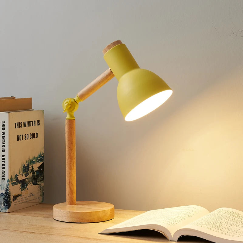 Lampe de table scandinave en bois moderne