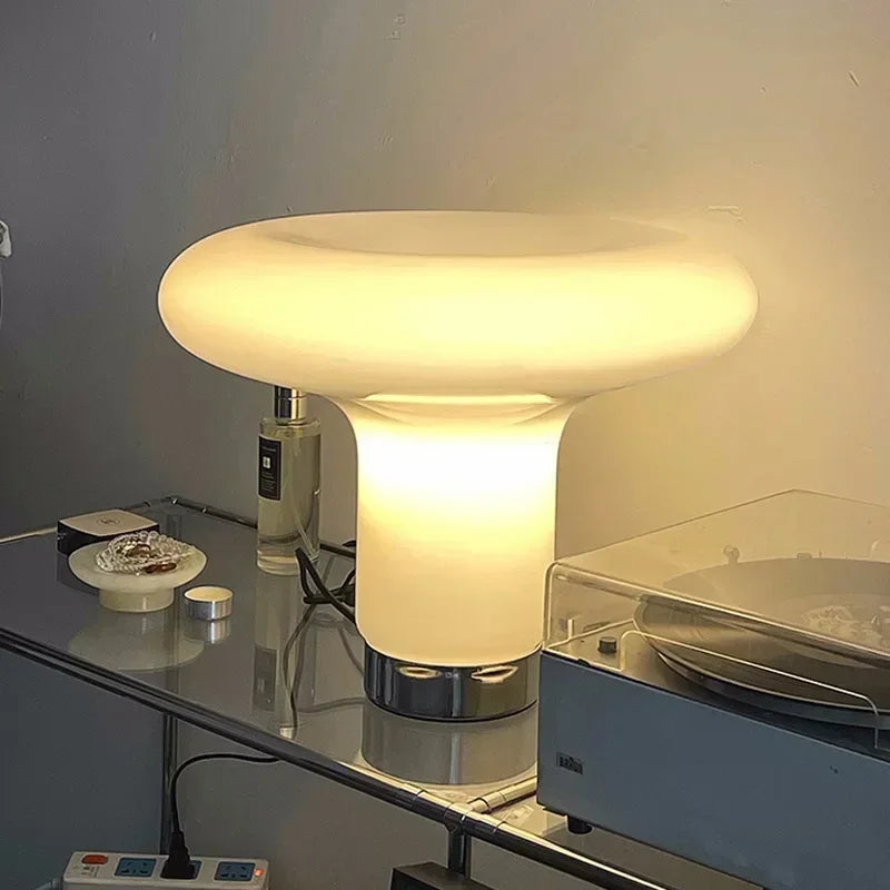 Lampe de chevet moderne et simple forme de champignon en verre