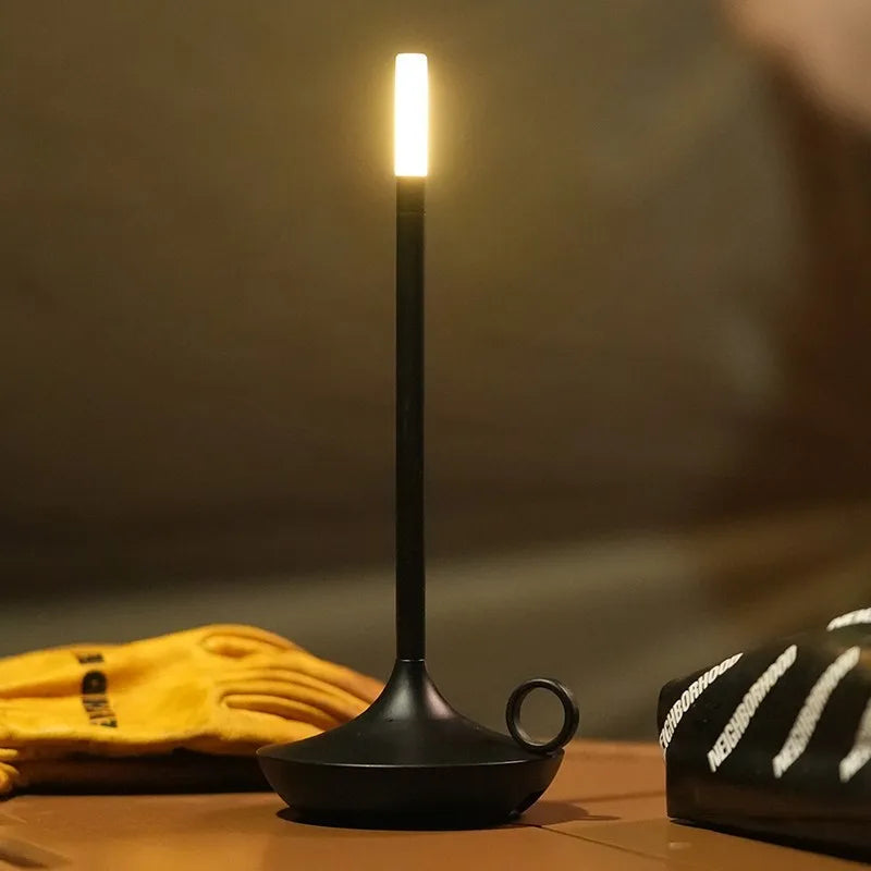 Lampe de table LED candle design dorée