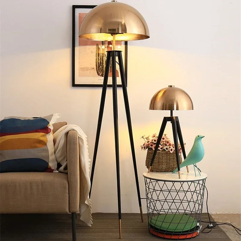 Nordic Postmodern Luxury Retro Art Exhibition Hall Bedroom Living Room Creative Tripod Mushroom Bedside Table Lights Floor Lamp