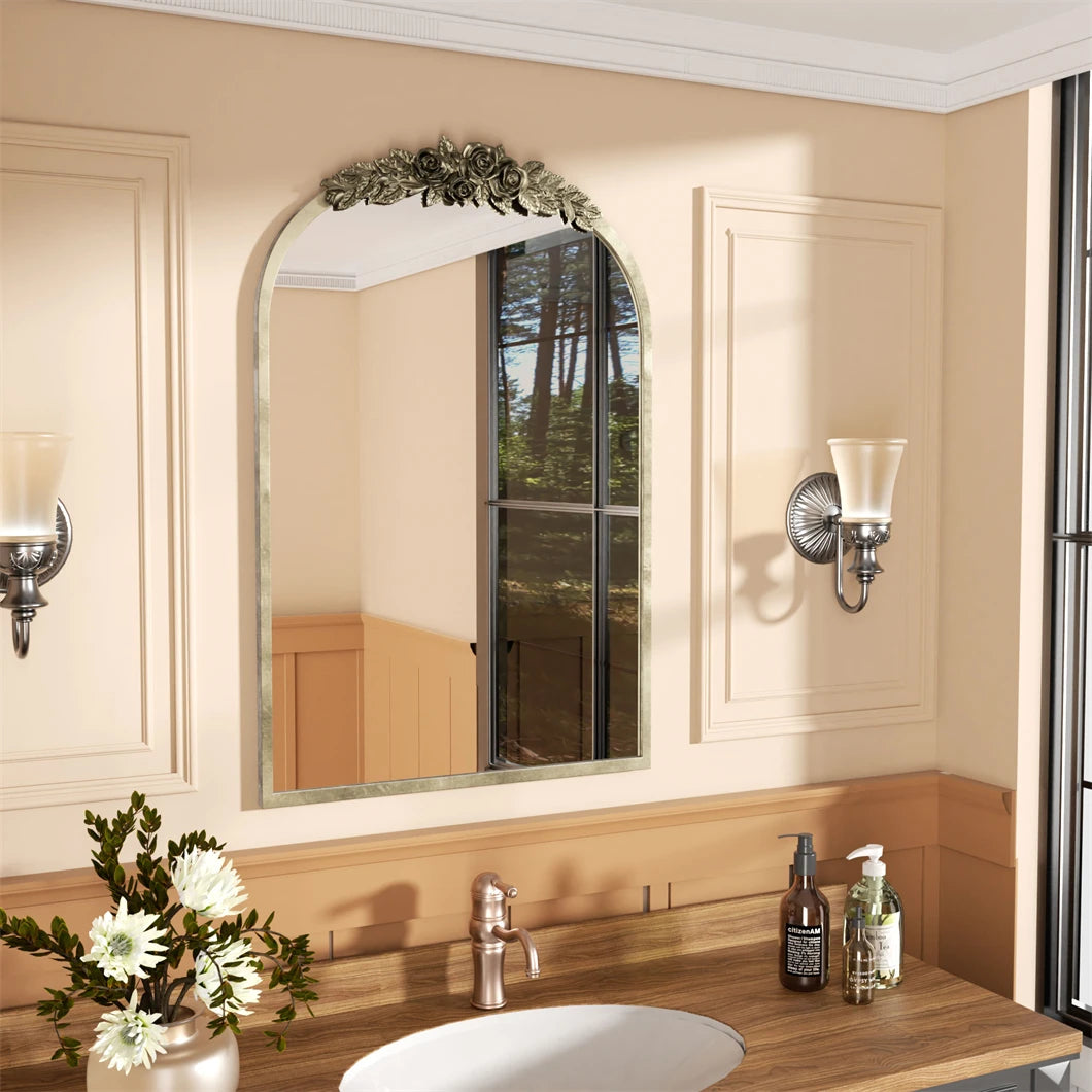 Miroir Mural Vintage Baroque – Cadre Métal Doré à Relief Floral