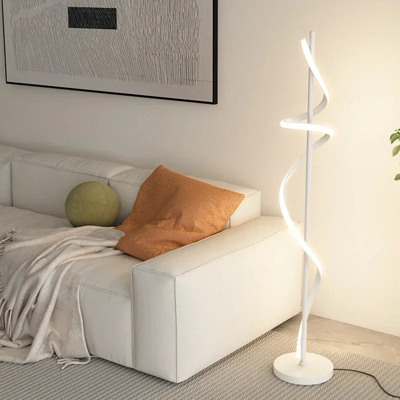 Lampadaire contemporain LED spirale torsadée