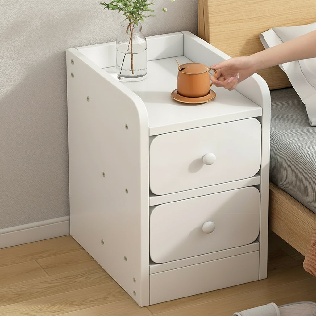 Table de chevet compacte