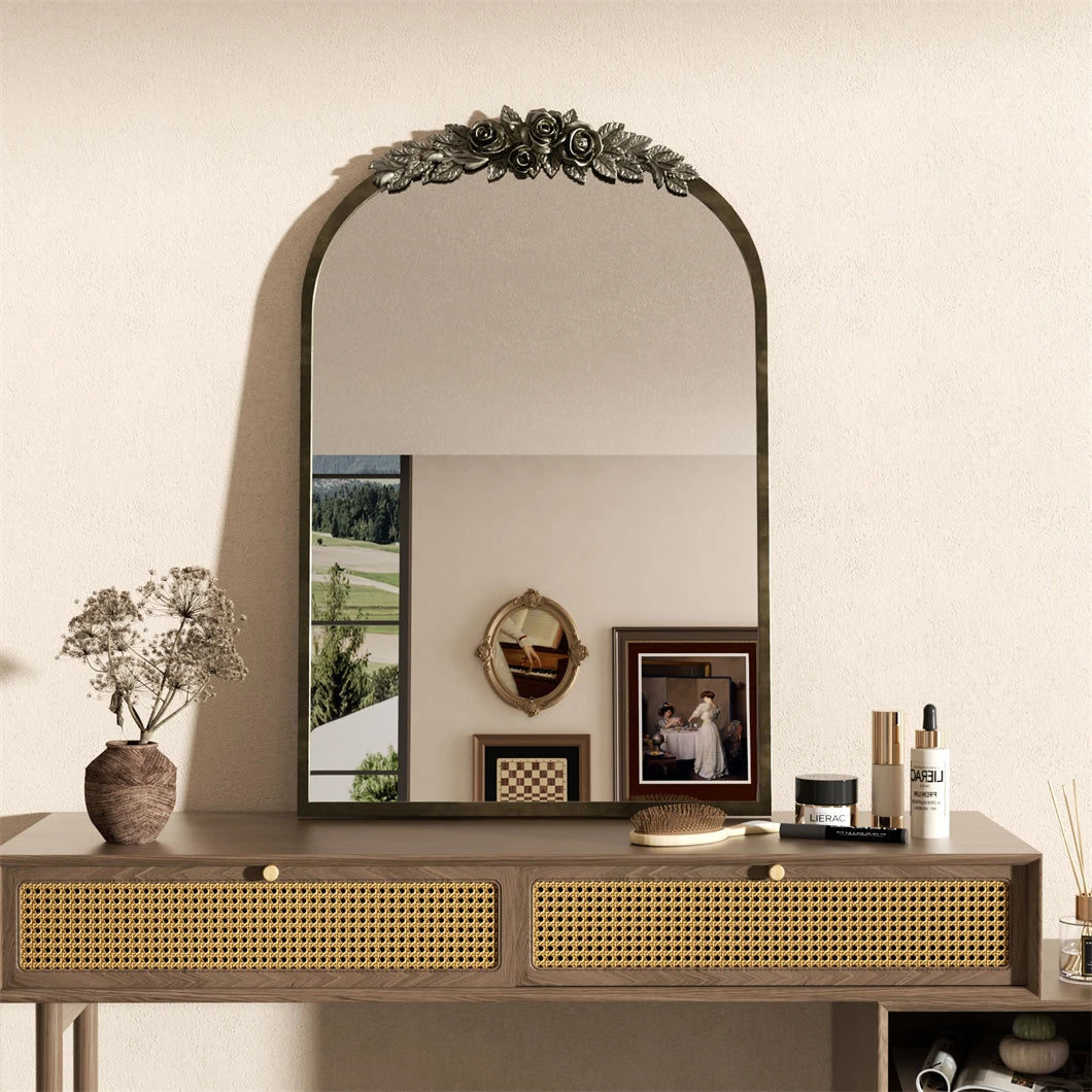 Miroir Mural Vintage Baroque – Cadre Métal Doré à Relief Floral