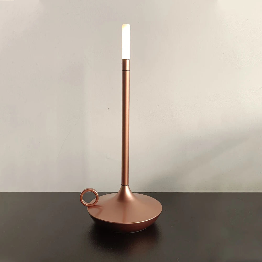 Lampe de table LED candle design dorée