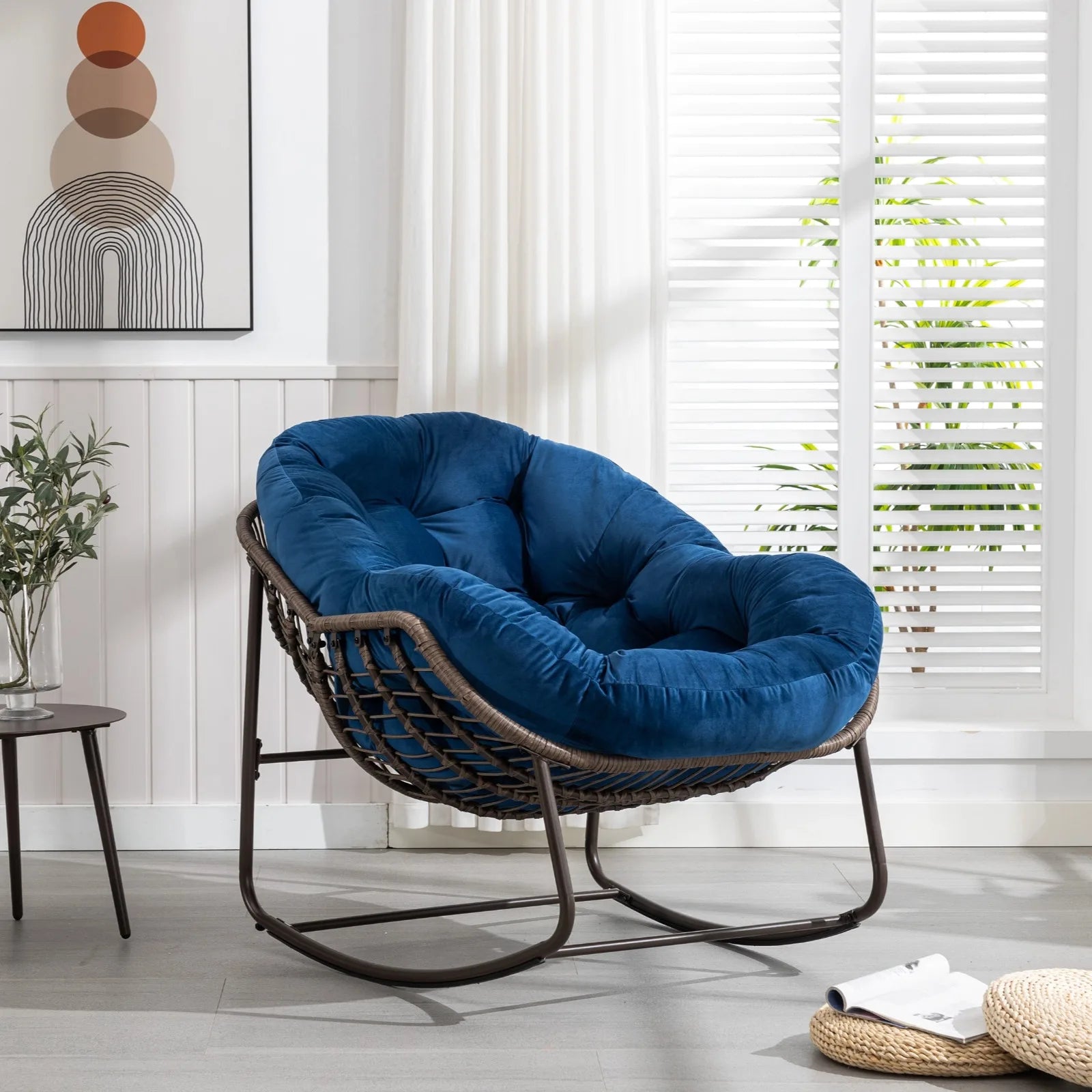 Fauteuil à bascule en rotin avec coussin