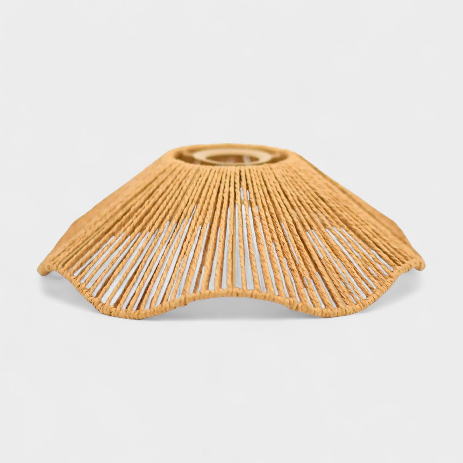 Abat-jour artisanal en corde pour salon et cuisine