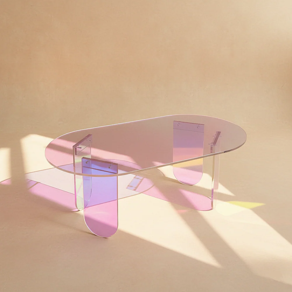 Table basse acrylique iridescente design