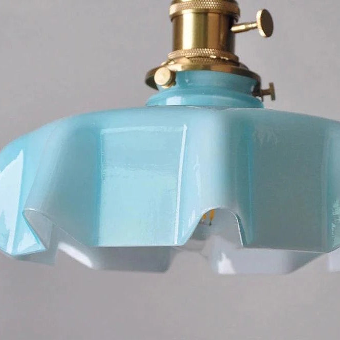 Suspension vintage en verre opalin en forme de mouchoir